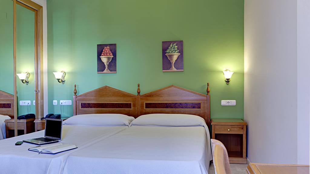 Hotel Tocina Business Albolote Zimmer foto